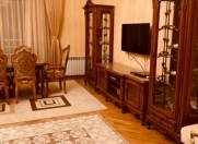 İcarəyə verilir 3 otaqlı 120 m2 yeni tikili İçəri Şəhər m.