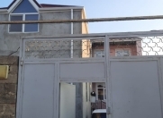 Satılır 6 otaqlı 180 m2 həyət evi Binə