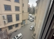 Satılır 1 otaqlı 38 m2 köhnə tikili İnşaatçılar m.