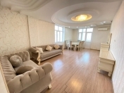 Satılır 4 otaqlı 135 m2 yeni tikili 9 mkr