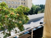 Satılır 1 otaqlı 50 m2 köhnə tikili Yasamal r.