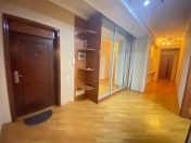 İcarəyə verilir 1 otaqlı 20 m2 ofis Azərbaycan Dillər Universiteti