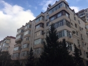 Satılır 7 otaqlı 300 m2 yeni tikili Şah İsmayıl Xətai m.