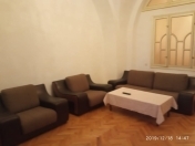 İcarəyə verilir 3 otaqlı 110 m2 köhnə tikili 28 May m.