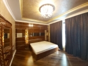 Satılır 3 otaqlı 135 m2 yeni tikili 20 yanvar m.