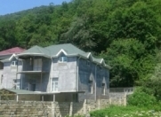 İcarəyə verilir 4 otaqlı 120 m2 villa Qax