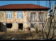 Satılır 3 otaqlı 140 m2 həyət evi Şəki