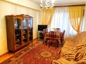 İcarəyə verilir 3 otaqlı 100 m2 köhnə tikili Yasamal r.