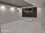 Satılır 4 otaqlı 212 m2 yeni tikili 8 mkr