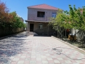 Satılır 7 otaqlı 182 m2 bağ evi Buzovna