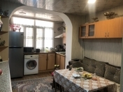 Satılır 2 otaqlı 55 m2 köhnə tikili Bakıxanov