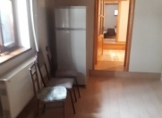 İcarəyə verilir 4 otaqlı 100 m2 köhnə tikili 7 mkr