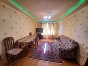 İcarəyə verilir 3 otaqlı 80 m2 köhnə tikili Gənclik m.