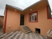 Satılır 2 otaqlı 65 m2 həyət evi Binəqədi