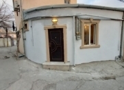 Satılır 1 otaqlı 23 m2 həyət evi Yasamal r.