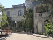 Satılır 5 otaqlı 250 m2 həyət evi Şah İsmayıl Xətai m.