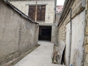 Satılır 7 otaqlı 200 m2 həyət evi Yeni Yasamal