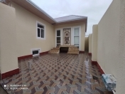 Satılır 4 otaqlı 110 m2 həyət evi Binə