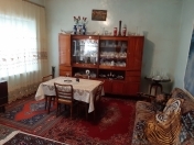 Satılır 3 otaqlı 105 m2 köhnə tikili Quba