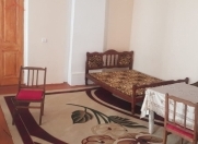 Satılır 3 otaqlı 150 m2 həyət evi Oğuz