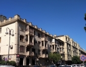 Satılır 3 otaqlı 80 m2 köhnə tikili Dədə Qorqud parkı