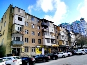 İcarəyə verilir 2 otaqlı 60 m2 köhnə tikili Nəsimi r.