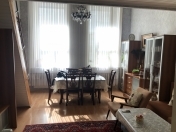 Satılır 1 otaqlı 35 m2 köhnə tikili Fəvvarələr meydanı