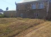 Satılır 3 otaqlı 100 m2 həyət evi Gədəbəy