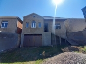 Satılır 5 otaqlı 240 m2 həyət evi Masazır