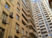 Satılır 3 otaqlı 120 m2 yeni tikili Nizami m.