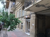 Satılır 3 otaqlı 85 m2 köhnə tikili Səbail r.