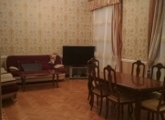 Satılır 4 otaqlı 124 m2 köhnə tikili Səbail r.