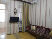 Satılır 3 otaqlı 100 m2 köhnə tikili Səbail r.
