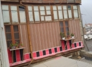 Satılır 3 otaqlı 61 m2 köhnə tikili Səbail r.
