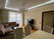 Satılır 3 otaqlı 81 m2 köhnə tikili Səbail r.