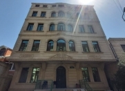 İcarəyə verilir 30 otaqlı 1200 m2 obyekt Elmlər Akademiyası m.