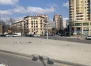 Satılır 2 otaqlı 55 m2 köhnə tikili Hyatt Regency