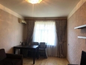 İcarəyə verilir 1 otaqlı 40 m2 köhnə tikili Atatürk parkı