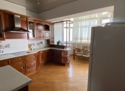 İcarəyə verilir 3 otaqlı 126 m2 yeni tikili Yasamal r.