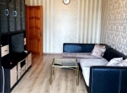 İcarəyə verilir 3 otaqlı 75 m2 köhnə tikili Xətai r.