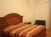 İcarəyə verilir 3 otaqlı 110 m2 köhnə tikili 28 May m.