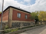 Satılır 5 otaqlı 180 m2 bağ evi Quba