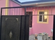Satılır 3 otaqlı 70 m2 həyət evi Binə