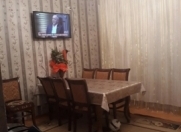 İcarəyə verilir 2 otaqlı 65 m2 köhnə tikili Rəsulzadə