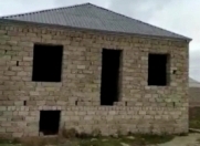 Satılır 3 otaqlı 100 m2 həyət evi Binə
