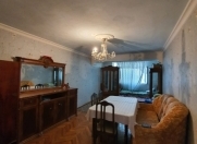 Satılır 3 otaqlı 100 m2 köhnə tikili Qələbə dairəsi