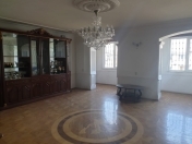 İcarəyə verilir 5 otaqlı 120 m2 köhnə tikili Nəriman Nərimanov m.