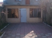 Satılır 5 otaqlı 194 m2 həyət evi Səbail r.