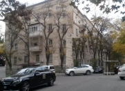 Satılır 1 otaqlı 28 m2 köhnə tikili 28 May m.