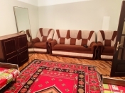 İcarəyə verilir 3 otaqlı 70 m2 köhnə tikili Yasamal r.